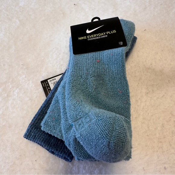 Nike Socks - Picture 3 of 6